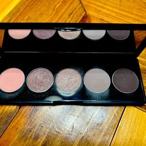 Bobbi Brown Blush Nudes Eyeshdow Palette